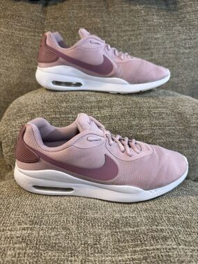 Nike Air Max Oketo Women’s Plum Dust AQ2231-500 Size 10